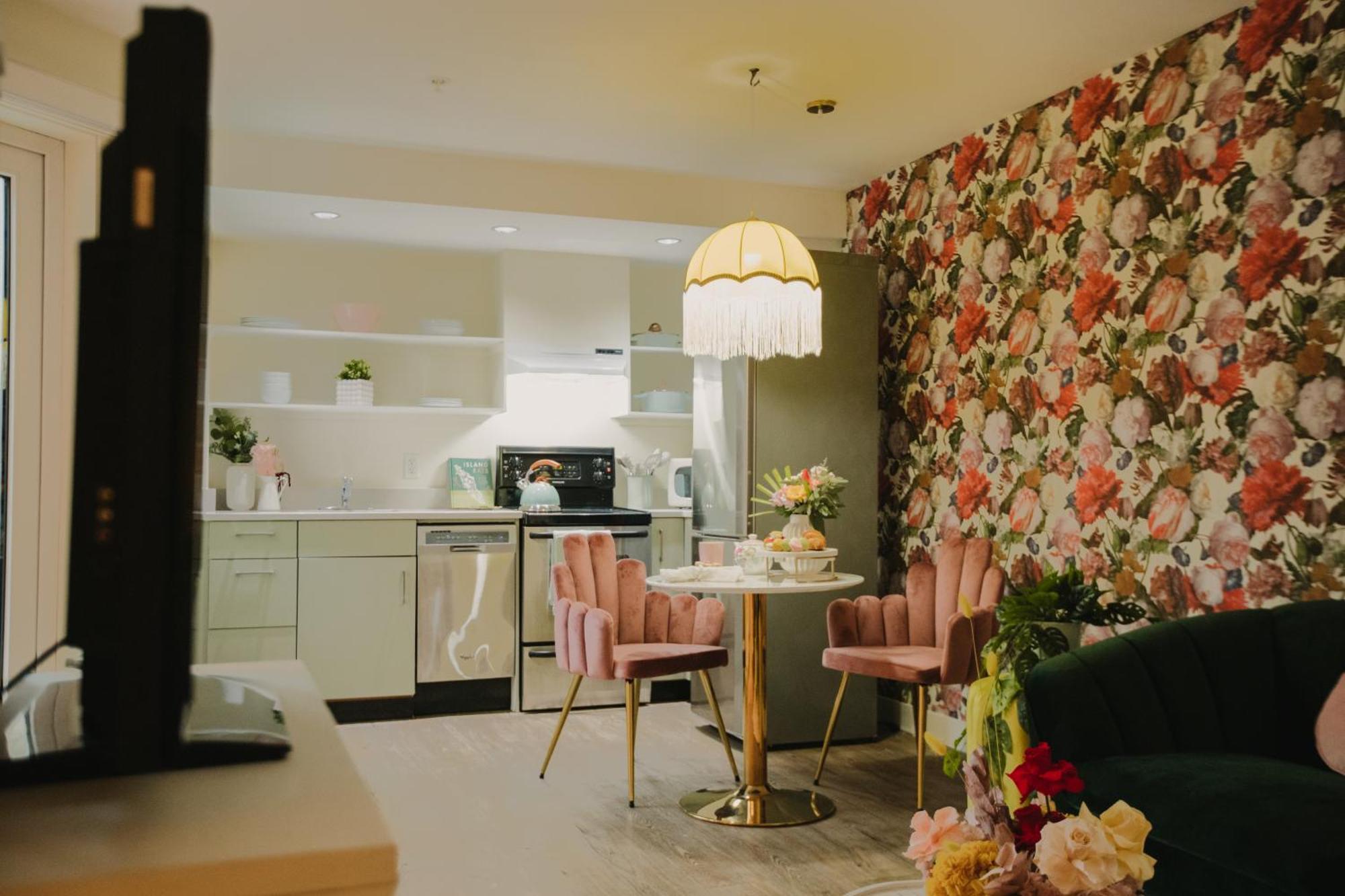 The Garden Room At Waddington Flats Victoria Exteriör bild